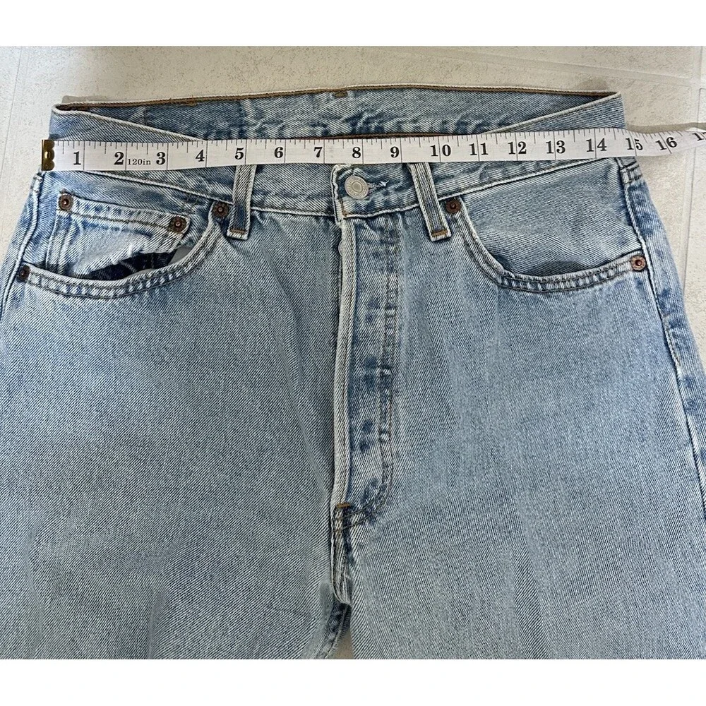 Levi's 501 Straight Leg Jeans Light Blue Cotton Button Fly Regular Fit Men